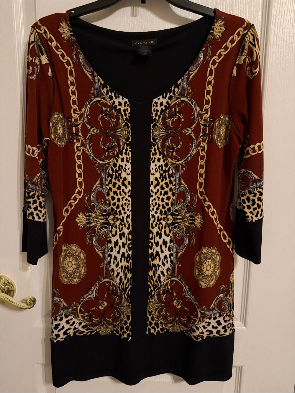 eva varro Rust Chain & Leopard V-Neck Tunic